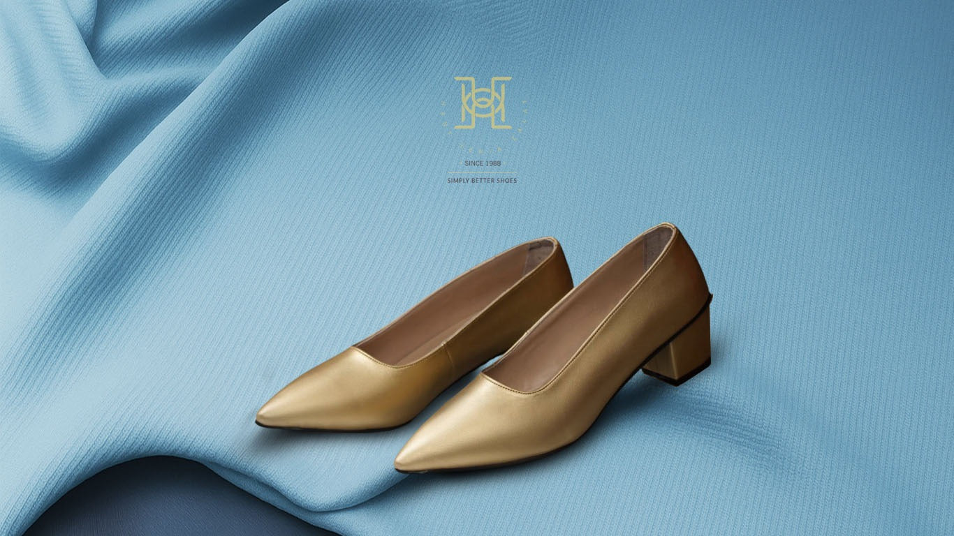 WOMEN`S COLLECTION